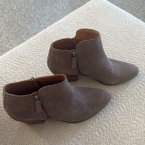 Frye Judith Boots Sz 9.5